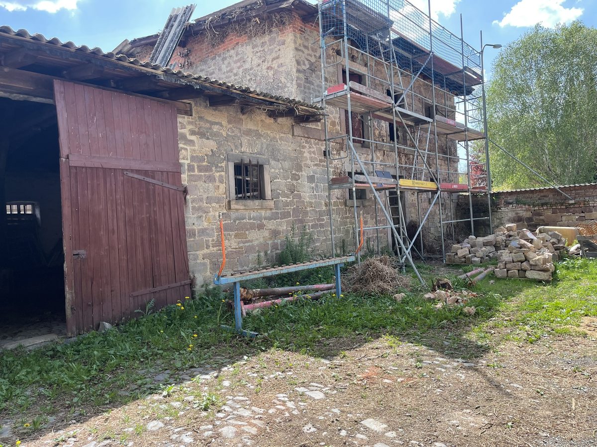 Steinmetzarbeit, gefertigtes Kapitell